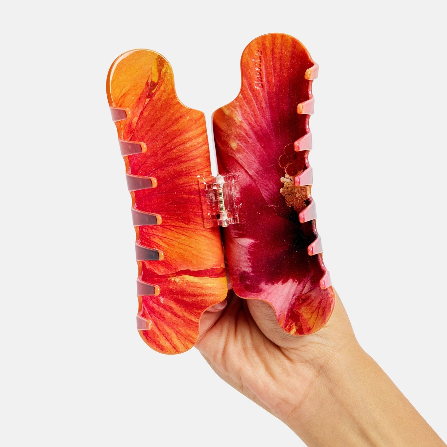 Nimbus Claw in Hibiscus