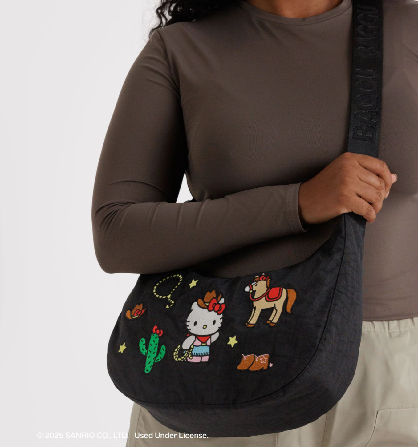 BAGGU Medium Nylon Crescent Bag - Embroidered Hello Kitty Western