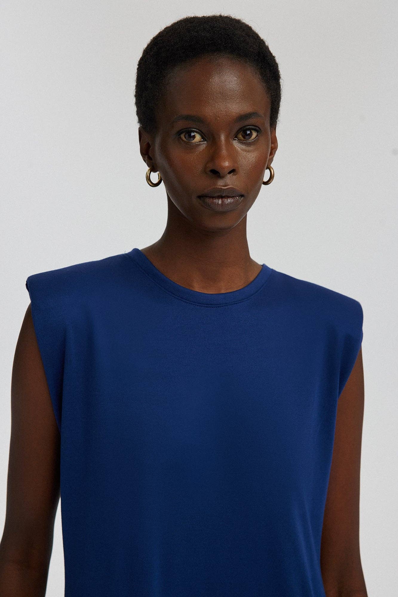 Minimal Sleeveless Maxi Dress – Crew Neck Stretch Essential: Navy Blue