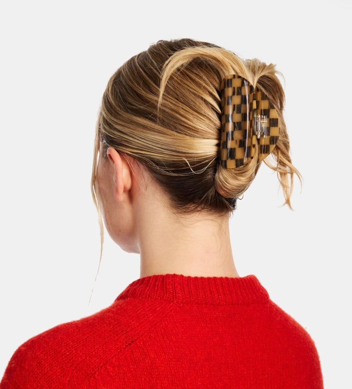 Checker Claw in Mocha