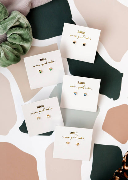 Tiny Stud - Star - Earring