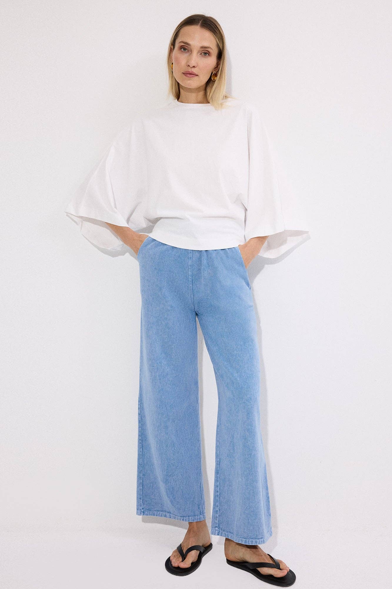 Batwing Sleeve Cotton T-Shirt – Relaxed Fit Minimal Oversize: White