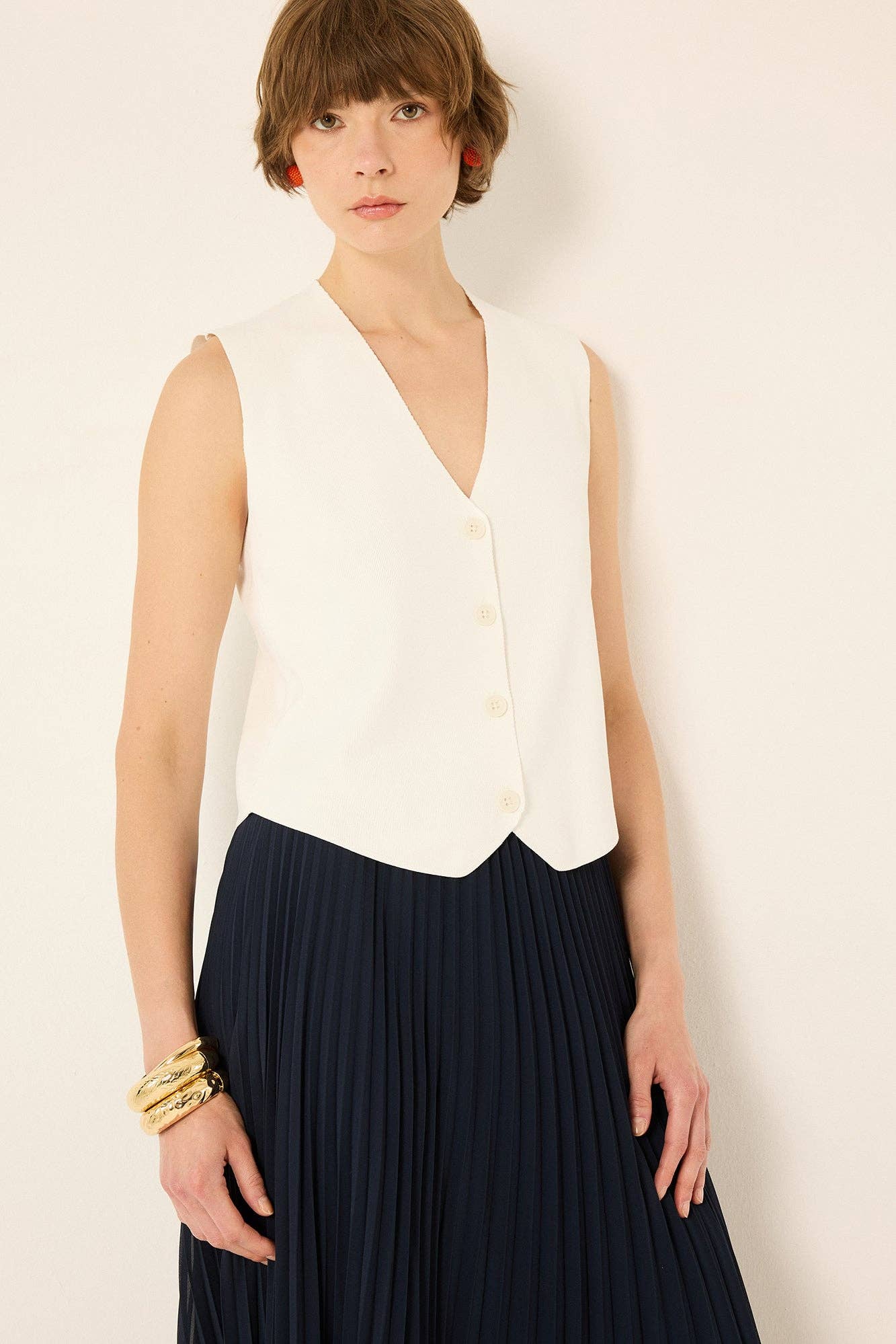 Alice Button-Front Knit Vest: White