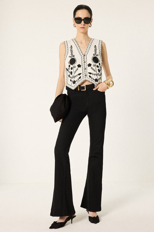 Floral Embroidered Cotton Cropped Button Front Vest: Ecru