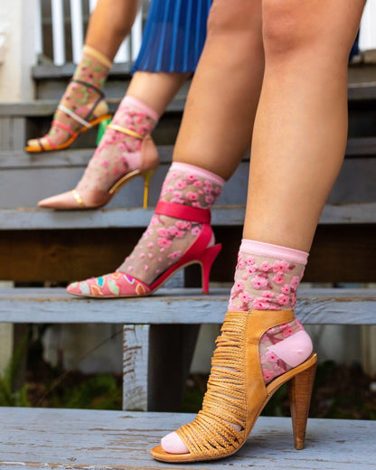 Cherry Blossom Sheer Crew Sock: Size I: Fits US W5.5-10