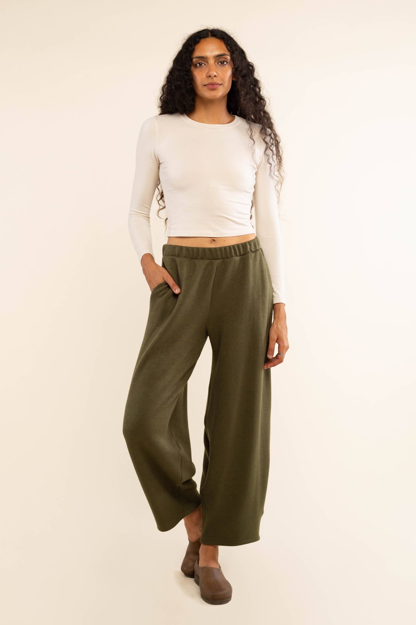 Orion Knit Lantern Pant: Olive