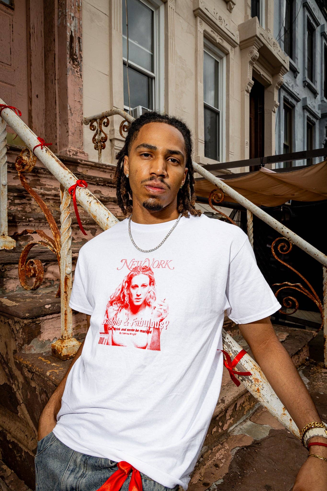 Carrie Bradshaw Classic Graphic Tee: White