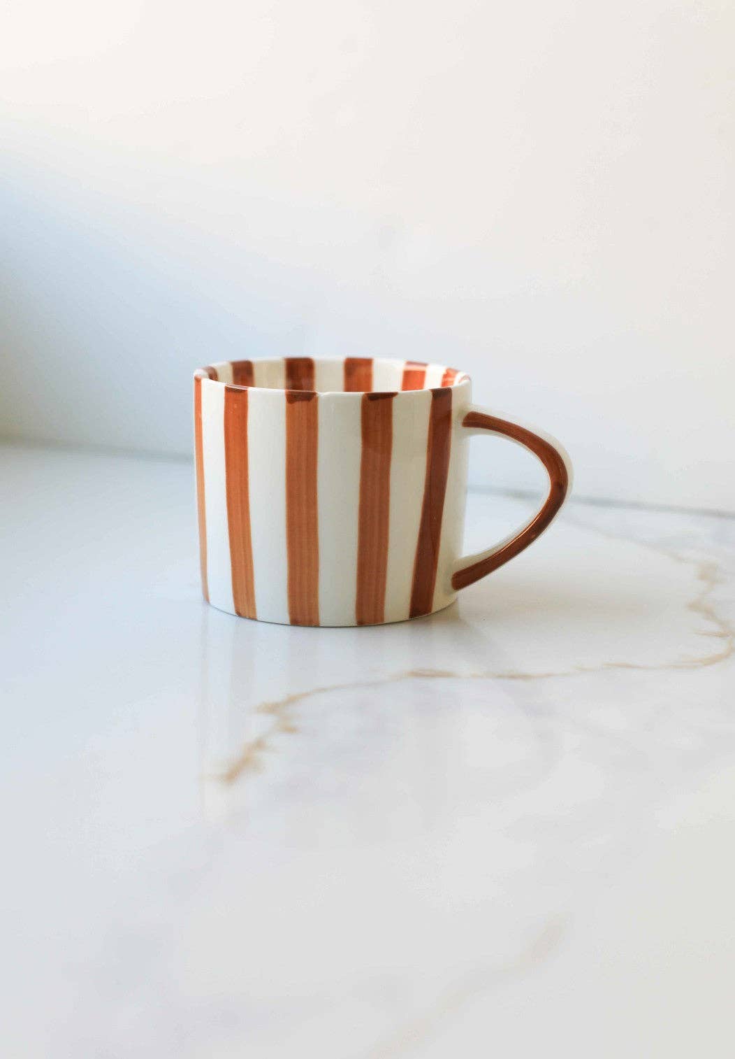 Simple Striped Mugs: Black