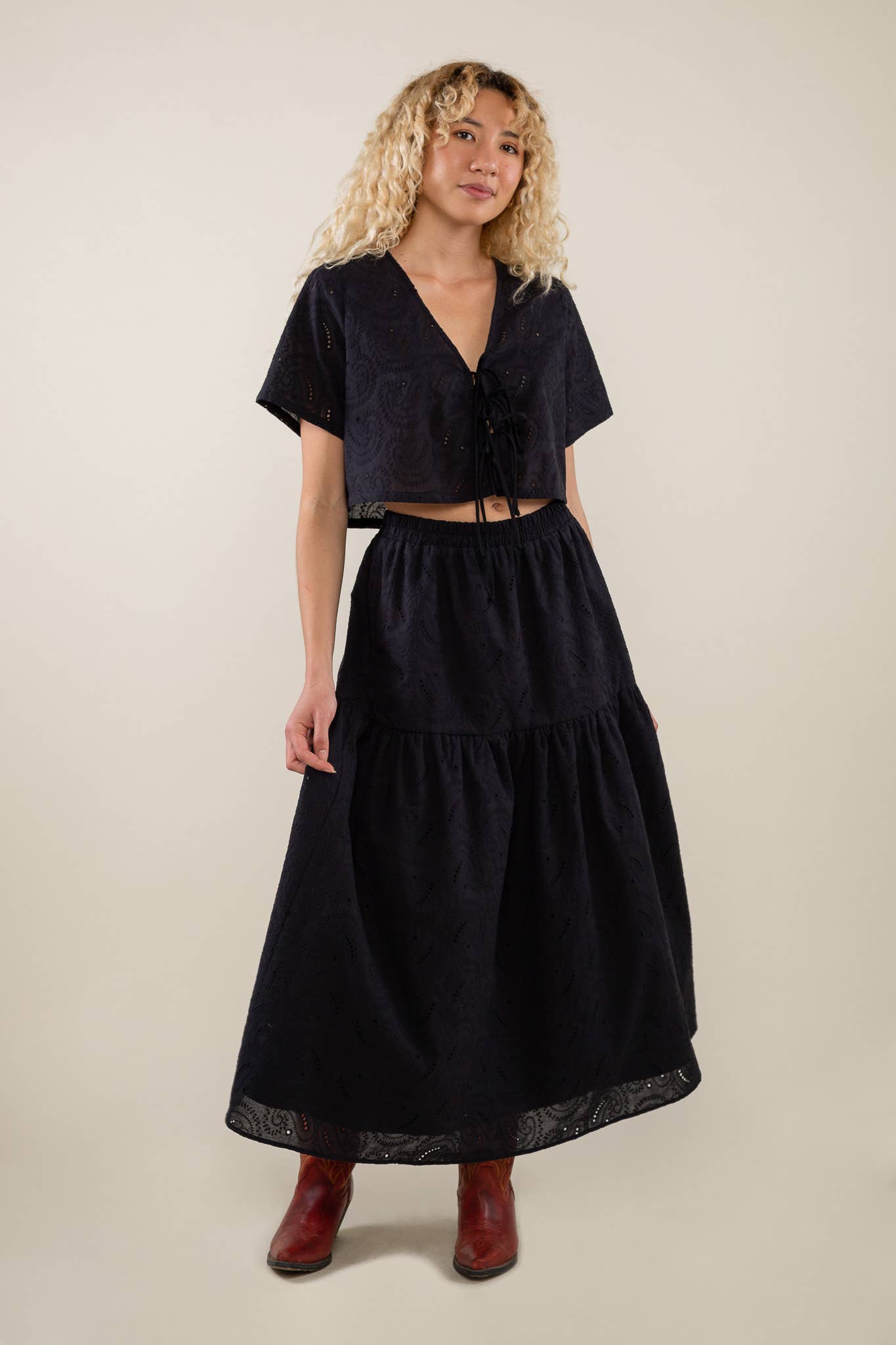 Kamilah Skirt: Black