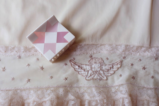 Dusty Rose Quilt Claw (XS)