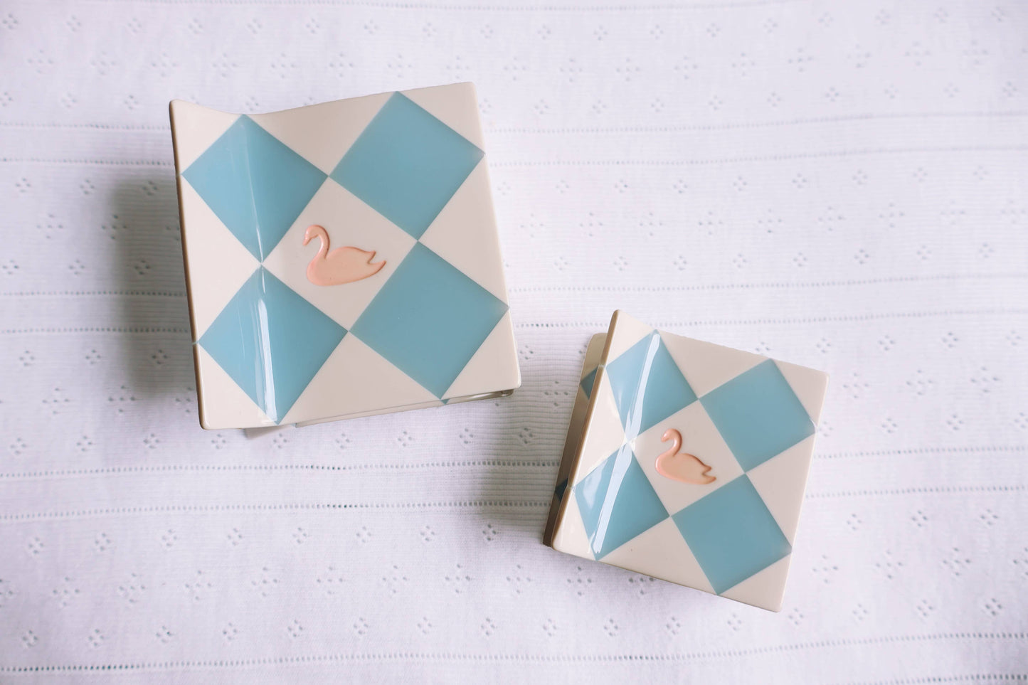 Swan Patchwork Claw: XL