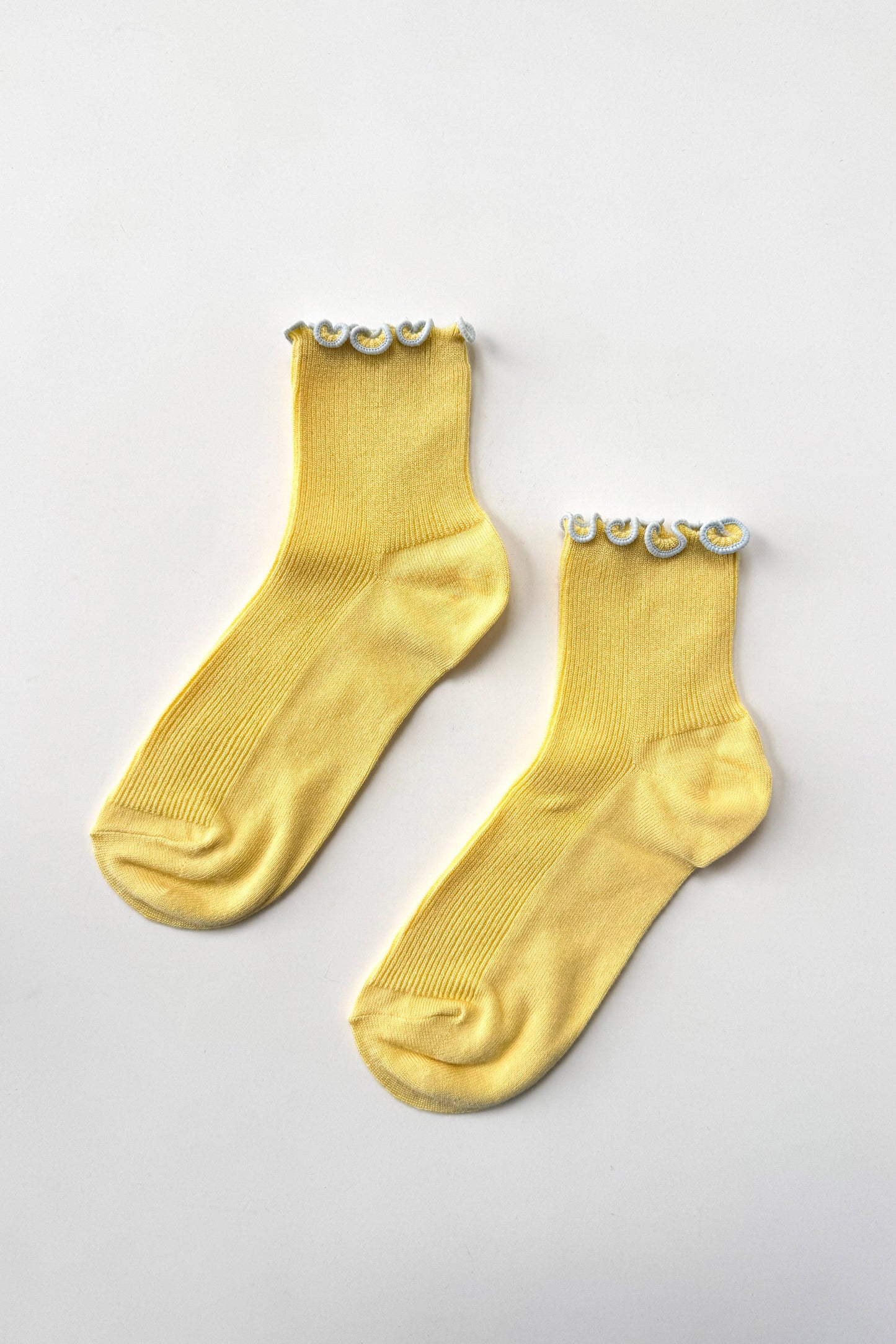 The Petite Ruffled Modal Socks: BUTTER / BABY BLUE