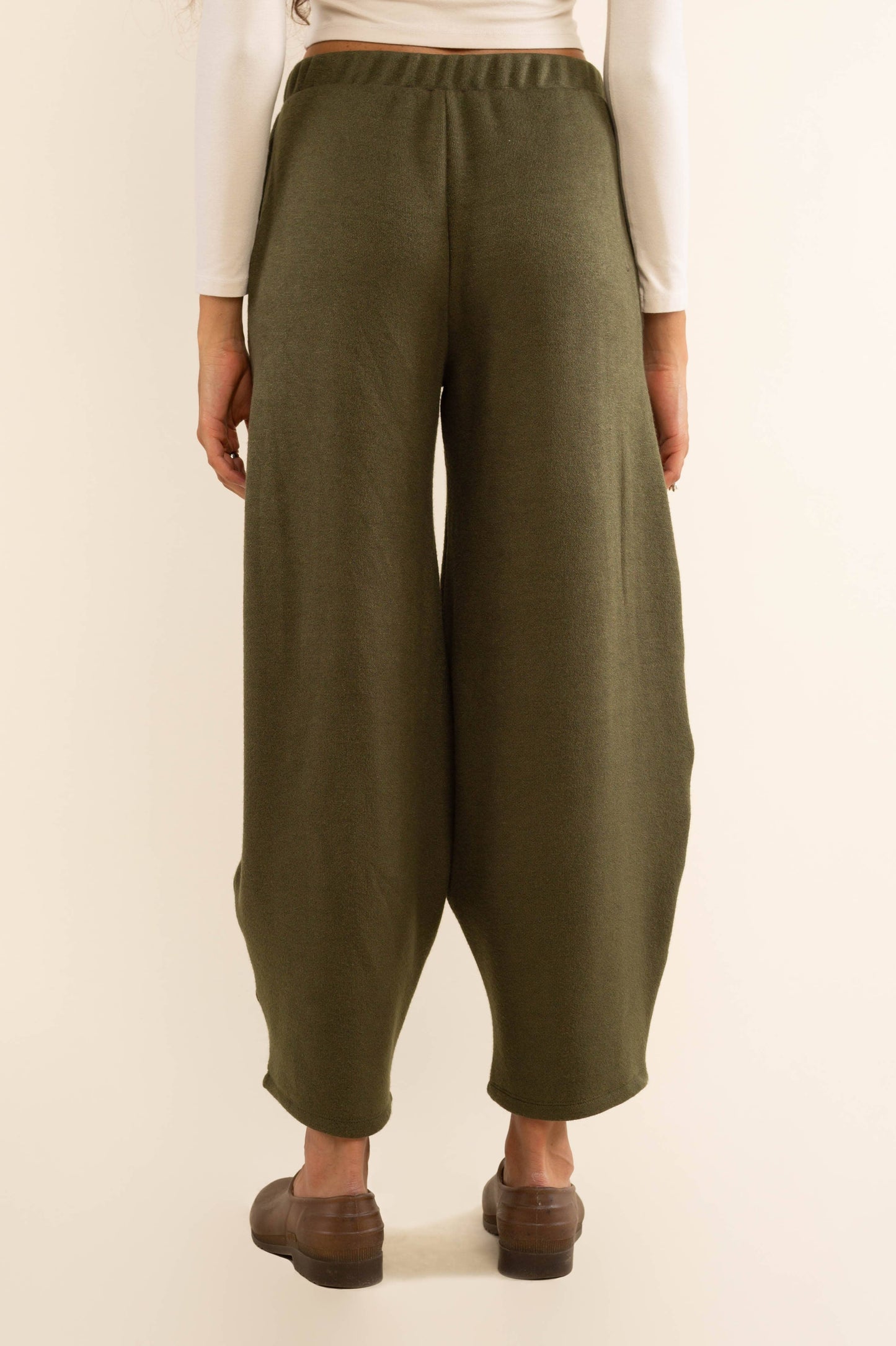Orion Knit Lantern Pant: Olive