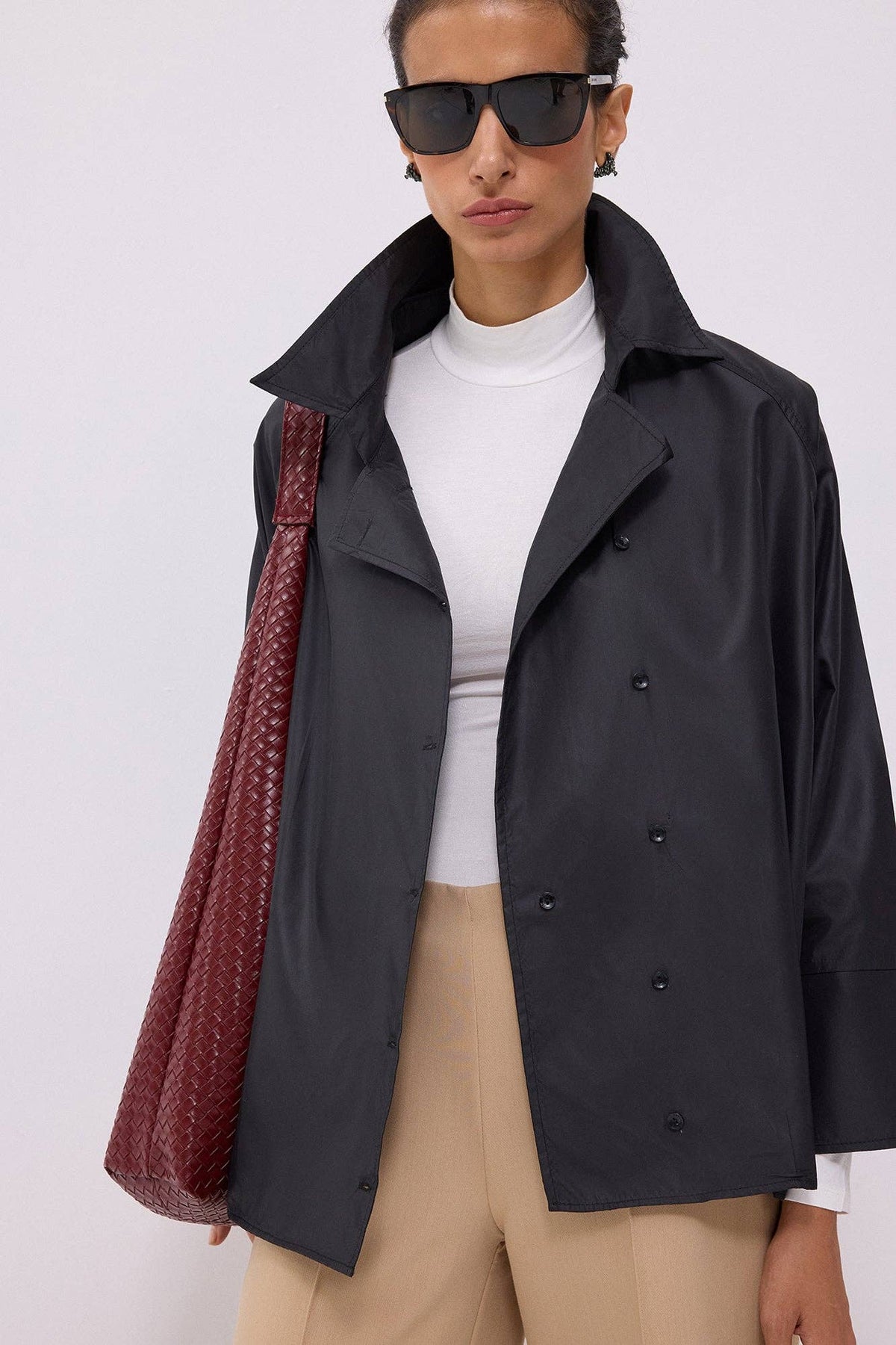 Lightweight Shirt-Collar Jacket: Black / S