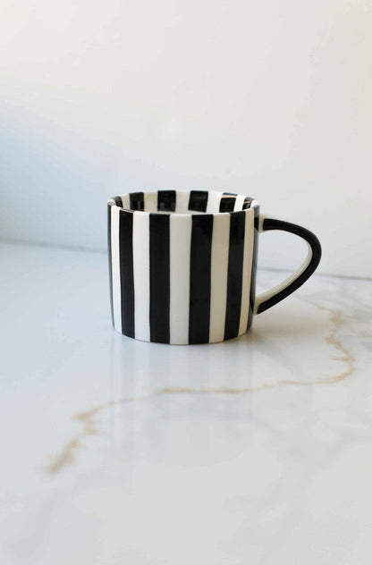 Simple Striped Mugs: Brown