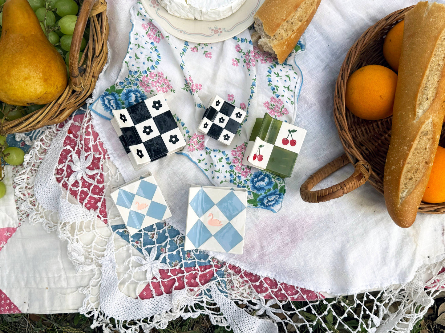 Swan Patchwork Claw: XL