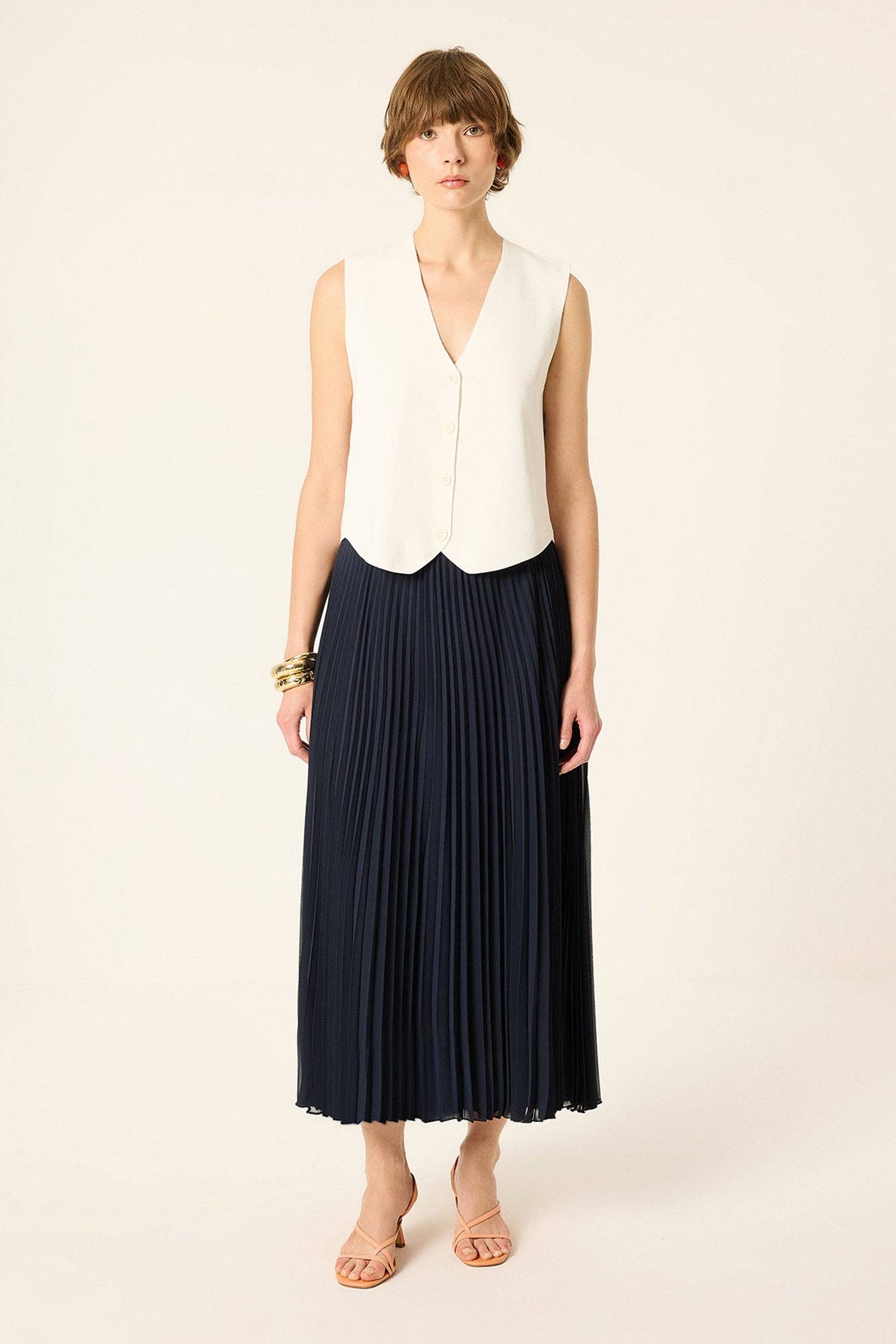 Alice Button-Front Knit Vest: White