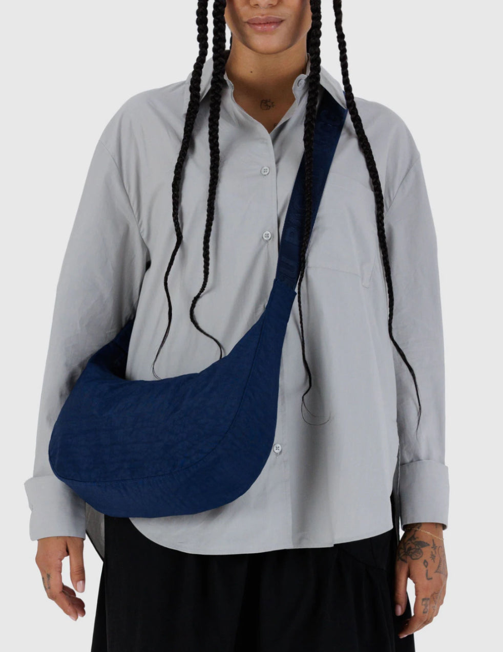 BAGGU Medium Nylon Crescent Bag - Navy