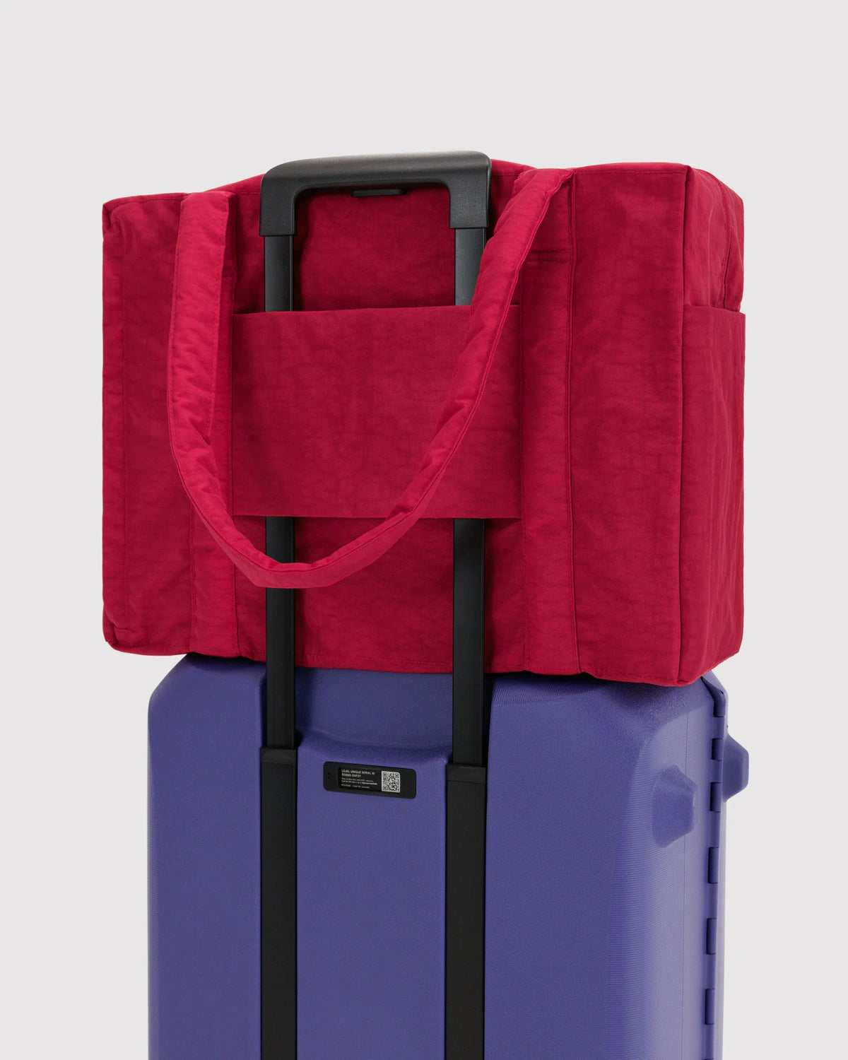 BAGGU Cloud Carry On - Cherry