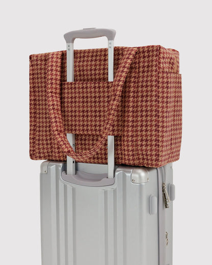 BAGGU Small Cloud Carry On - Tan Houndstooth