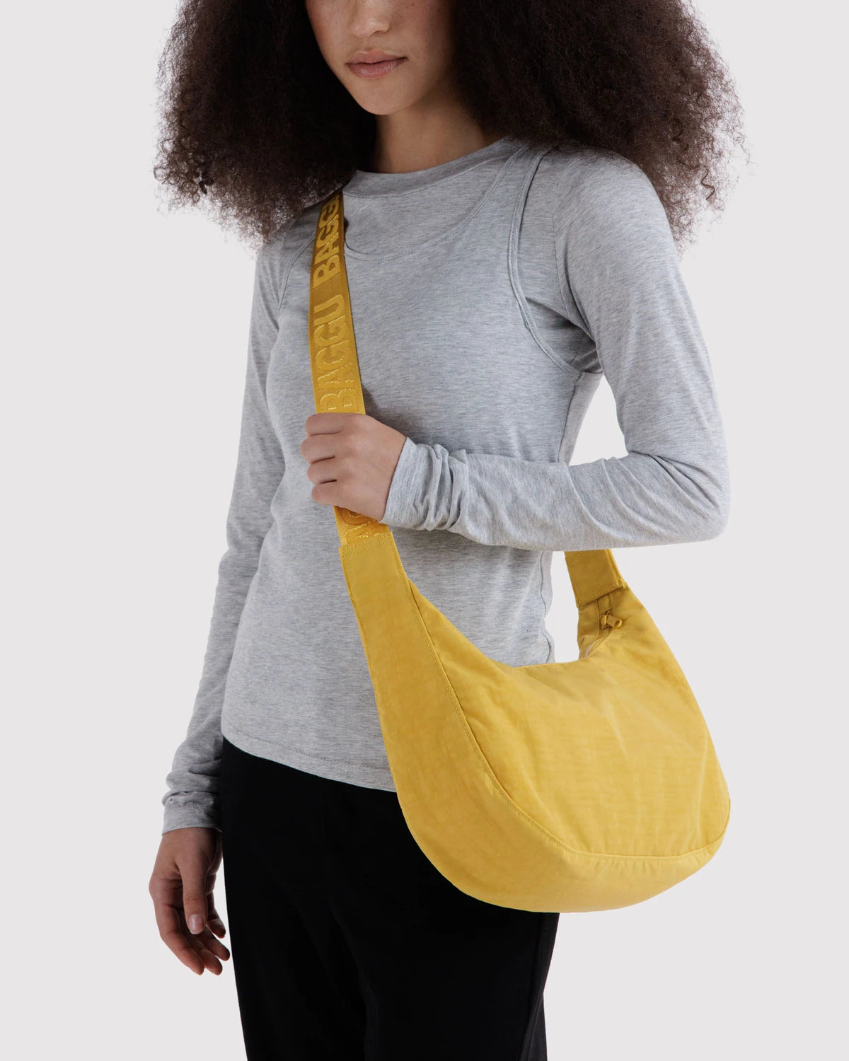BAGGU Medium Nylon Crescent Bag - Sunflower