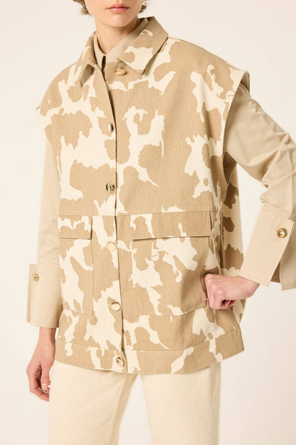 Camouflage Gabardine Utility Vest in Beige