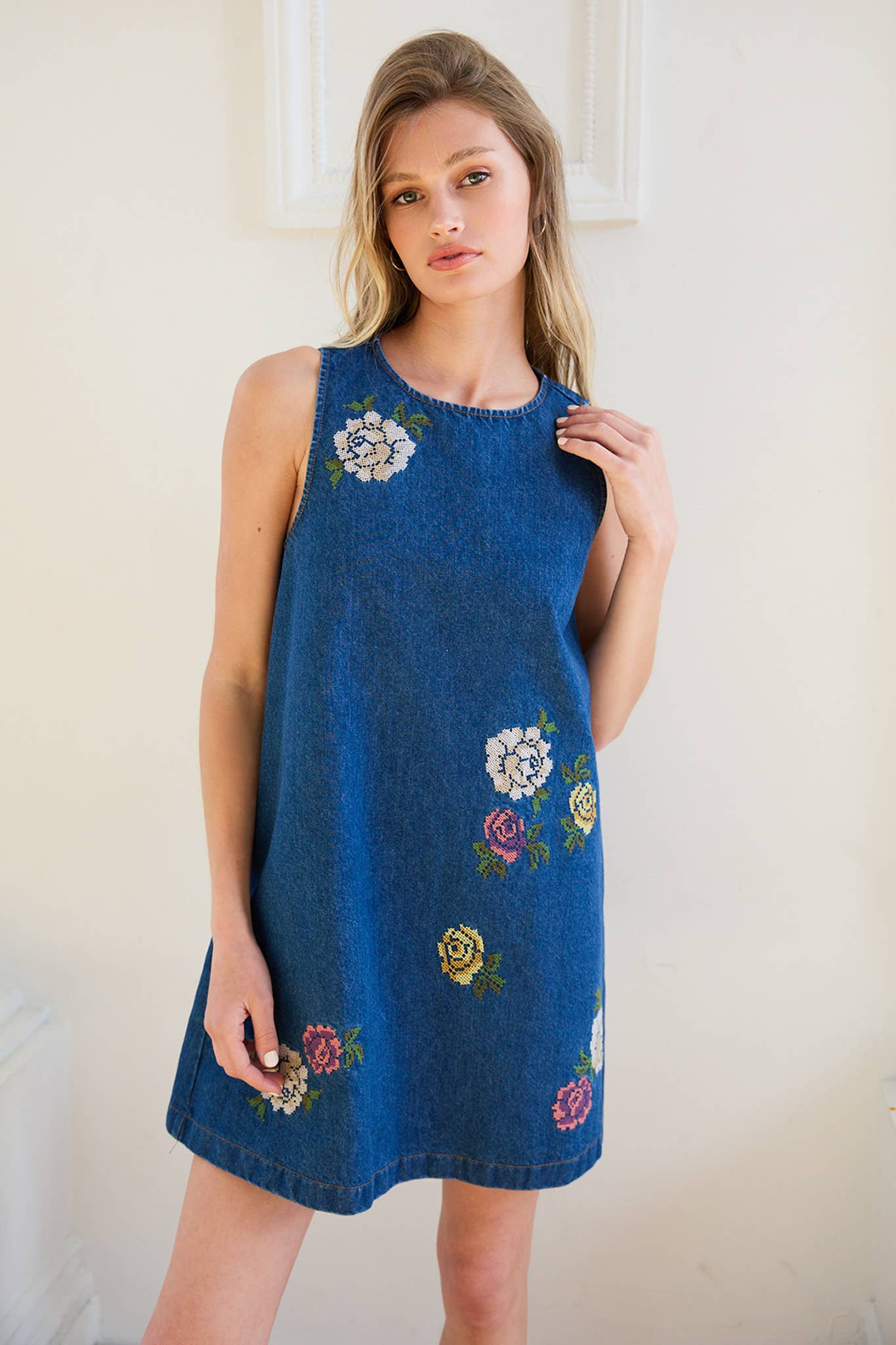 Floral Embroidered Denim Sleeveless Dress: DENIM