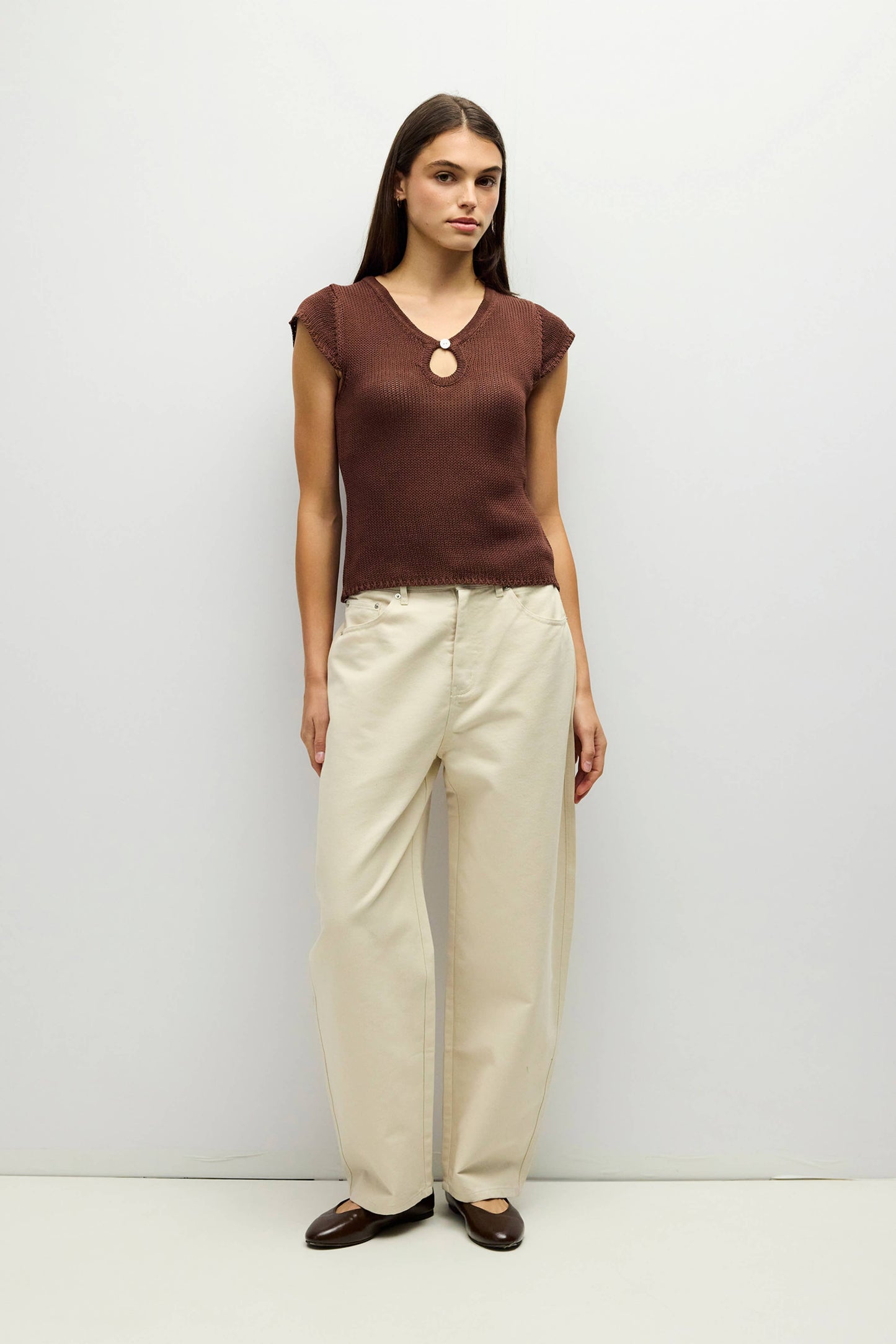 The Wesly Keyhole Knit Top: Brown