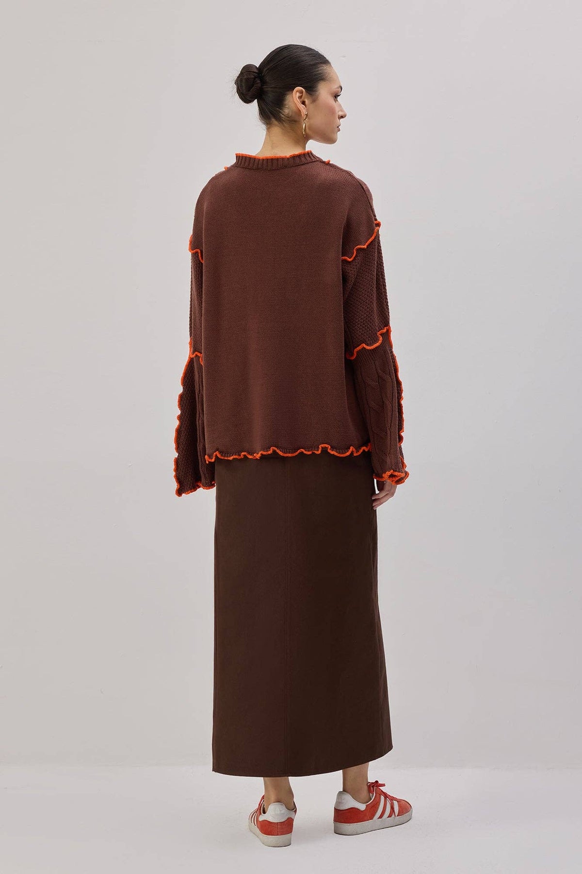 Contrast Trim Knit Cardigan with Tie Front – Statement Cable: Brown / S