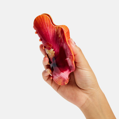 Nimbus Claw in Hibiscus