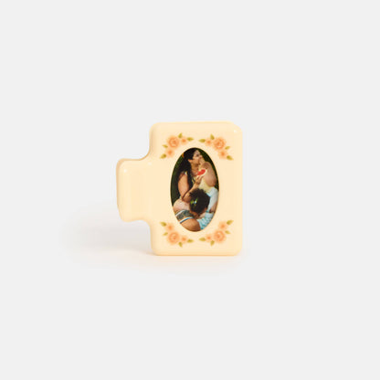 Frame Claw in Rosette