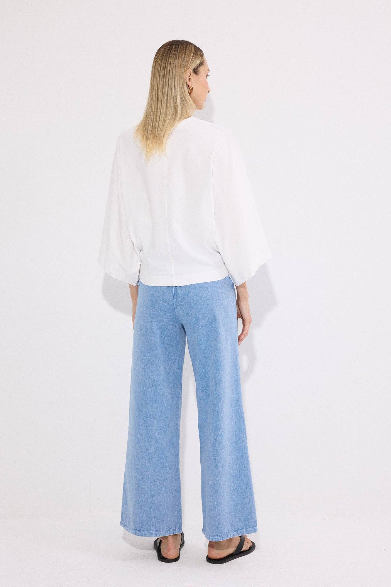 Batwing Sleeve Cotton T-Shirt – Relaxed Fit Minimal Oversize: White