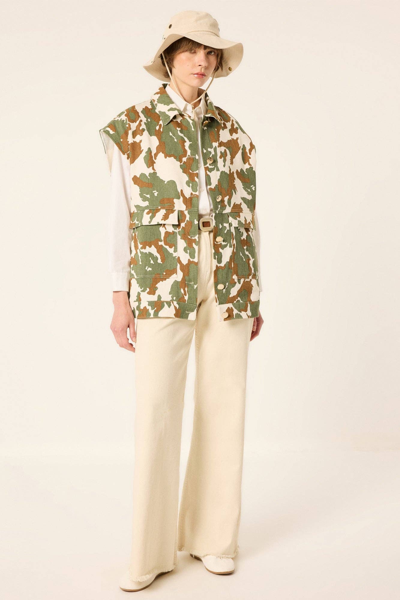 Camouflage Gabardine Utility Vest: Green