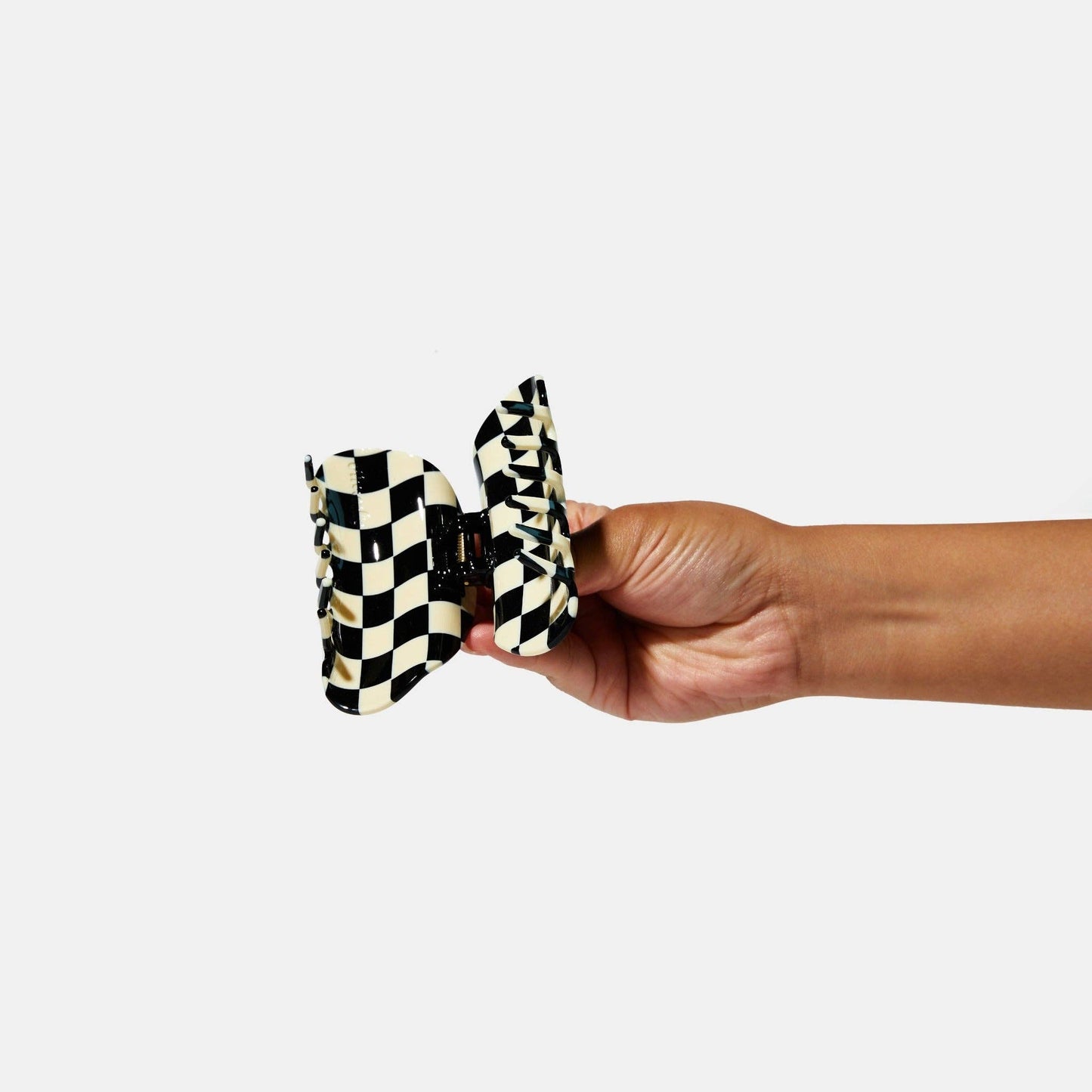 Checker Claw in Black/White