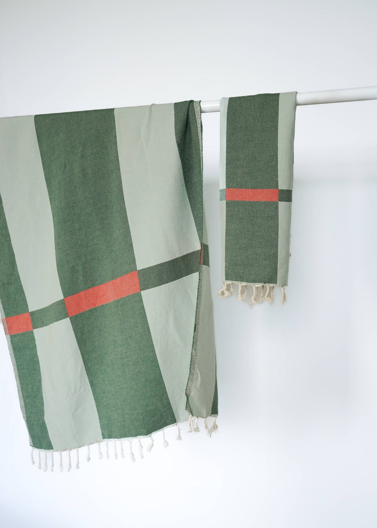 FENCE TURKISH TOWEL: CLOVER