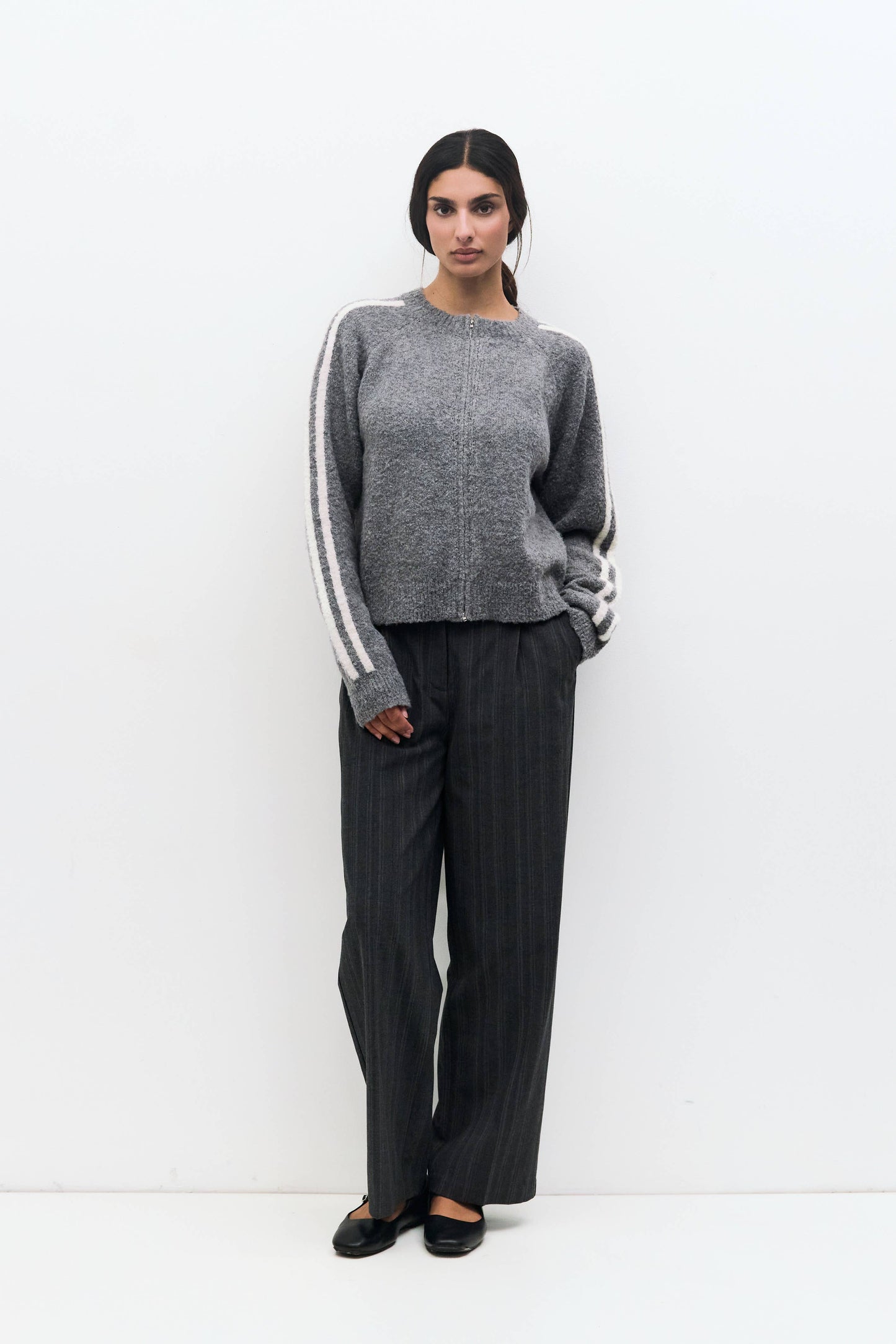 The Reba Sweater | Boucle Knit Zip-Up Jacket: HEATHER GREY