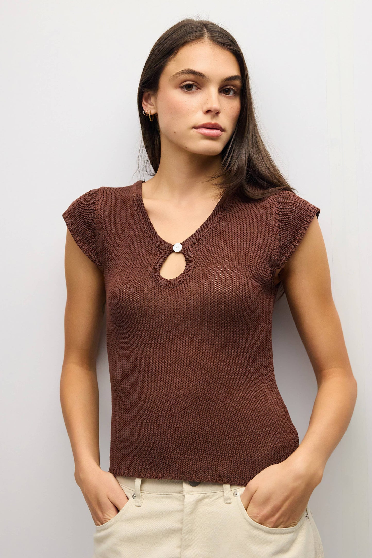 The Wesly Keyhole Knit Top: Brown