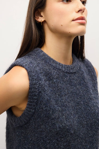 The Skyla Top | Boucle Knit Sweater Vest: Navy