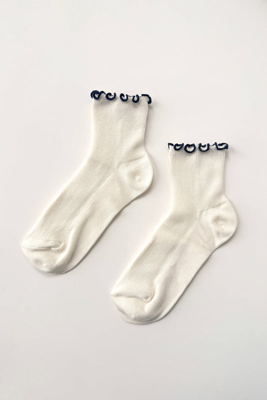 The Petite Ruffled Modal Socks: SOFT WHITE / NAVY