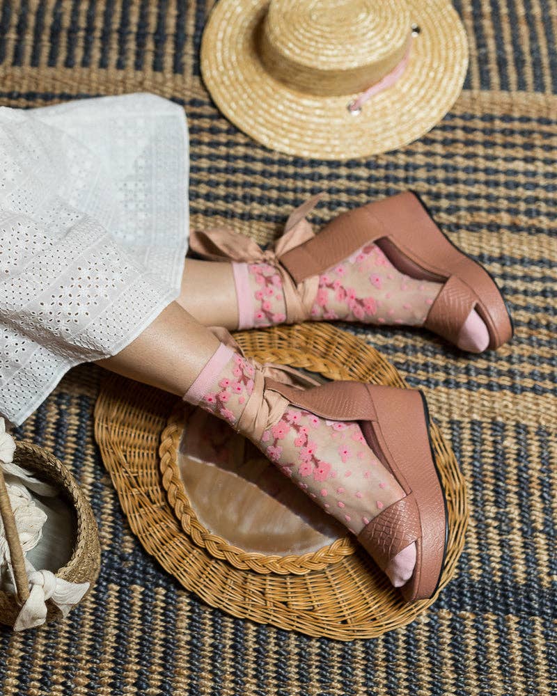 Cherry Blossom Sheer Crew Sock: Size I: Fits US W5.5-10
