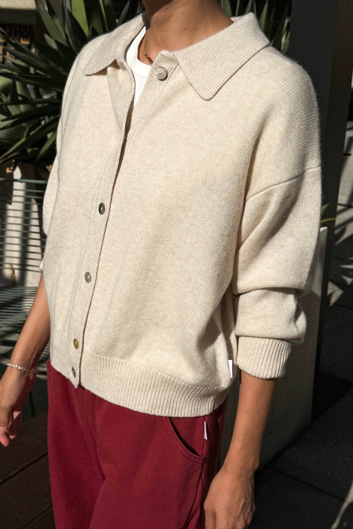 Lou Cashmere Cardigan: Oatmeal