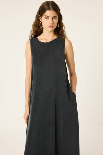 Cecillia Sleeveless Maxi Dress in Anthracite