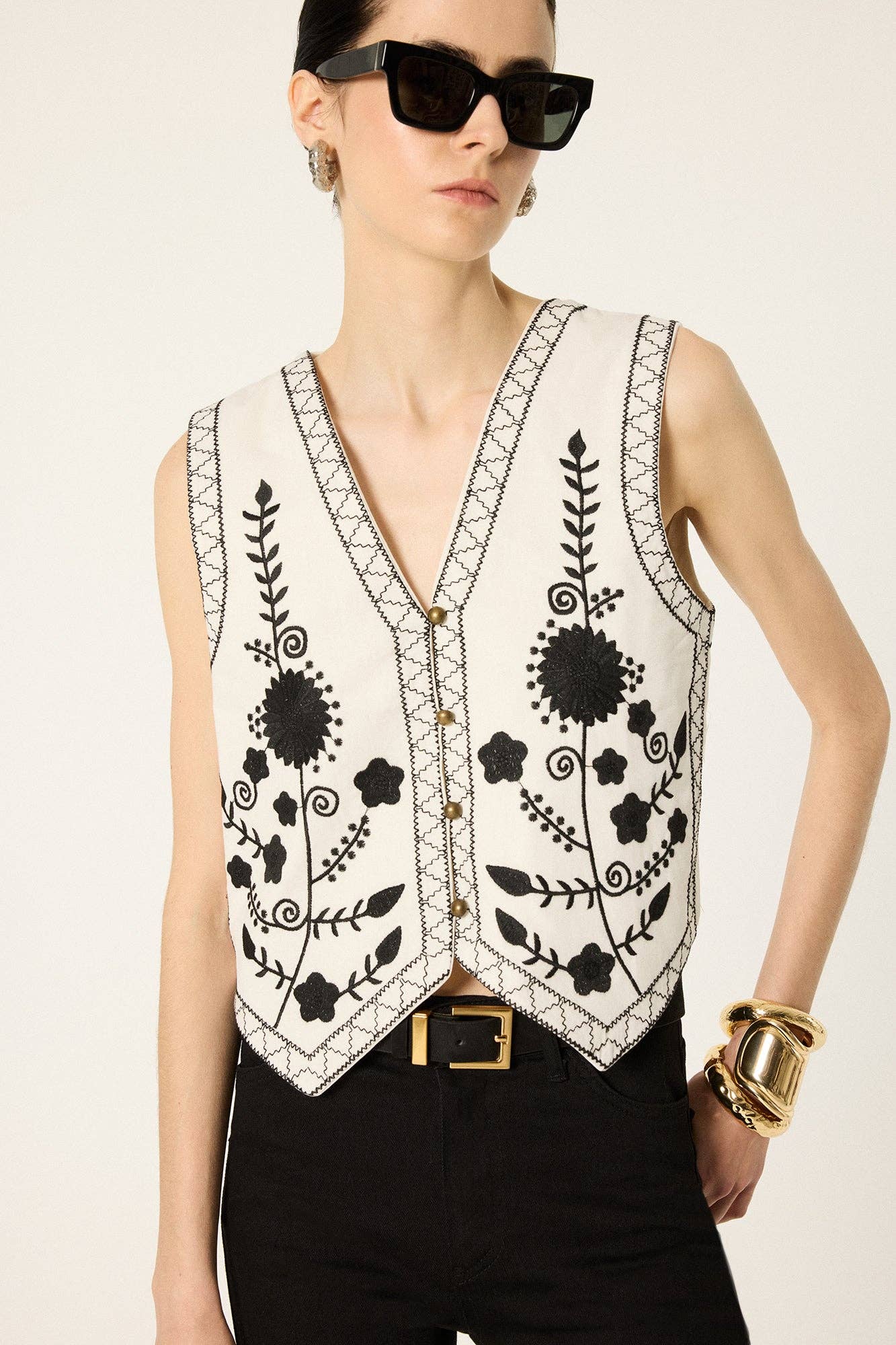 Floral Embroidered Cotton Cropped Button Front Vest: Ecru