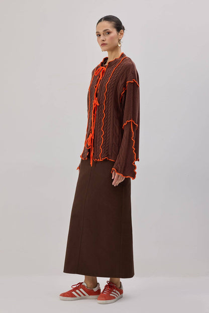 Contrast Trim Knit Cardigan with Tie Front – Statement Cable: Brown / S