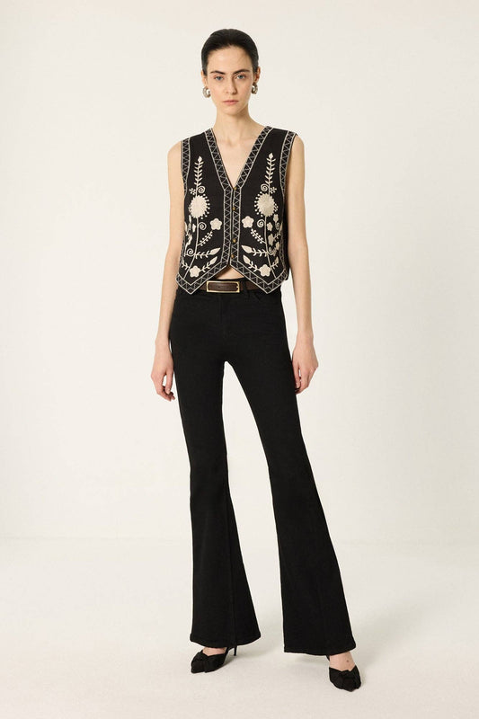 Floral Embroidered Cotton Cropped Button Front Vest: Black