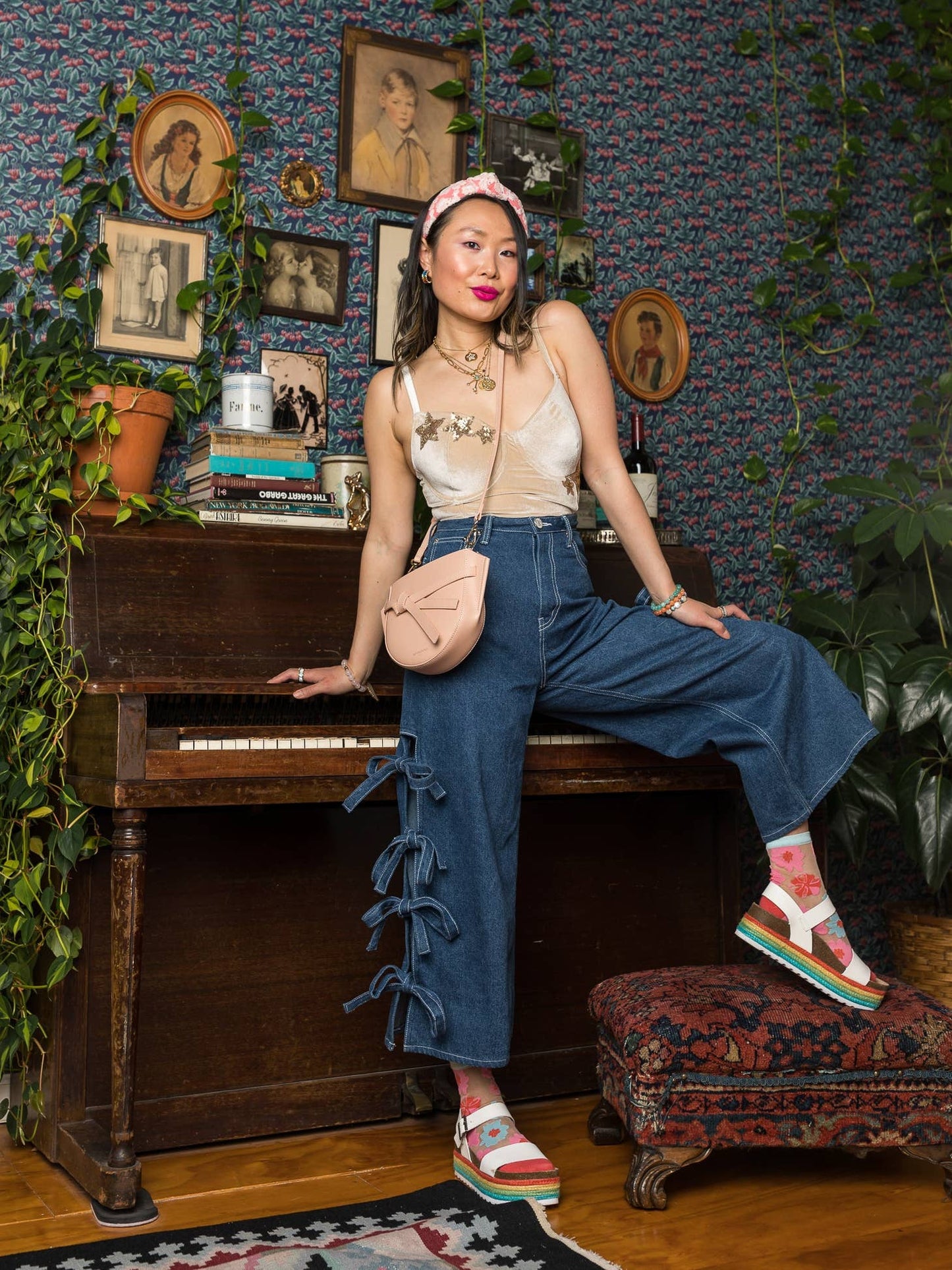 Ribbon Roses Sheer Ankle Sock