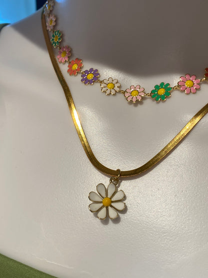 Dollop of Daisy Necklace