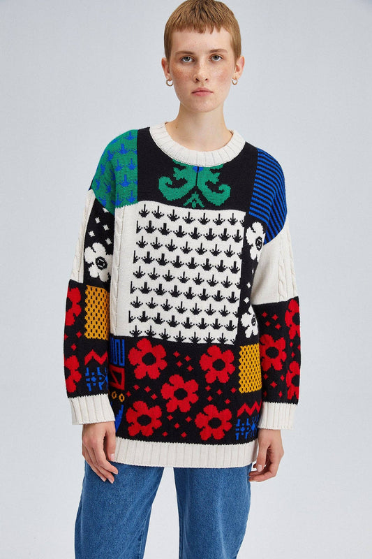 PATTERNED KNIT SWEATER: Patterned
